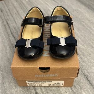 Naturino Patent Leather Navy Blue Ballet Flats w Straps and Bow (6 US / 22 EU)